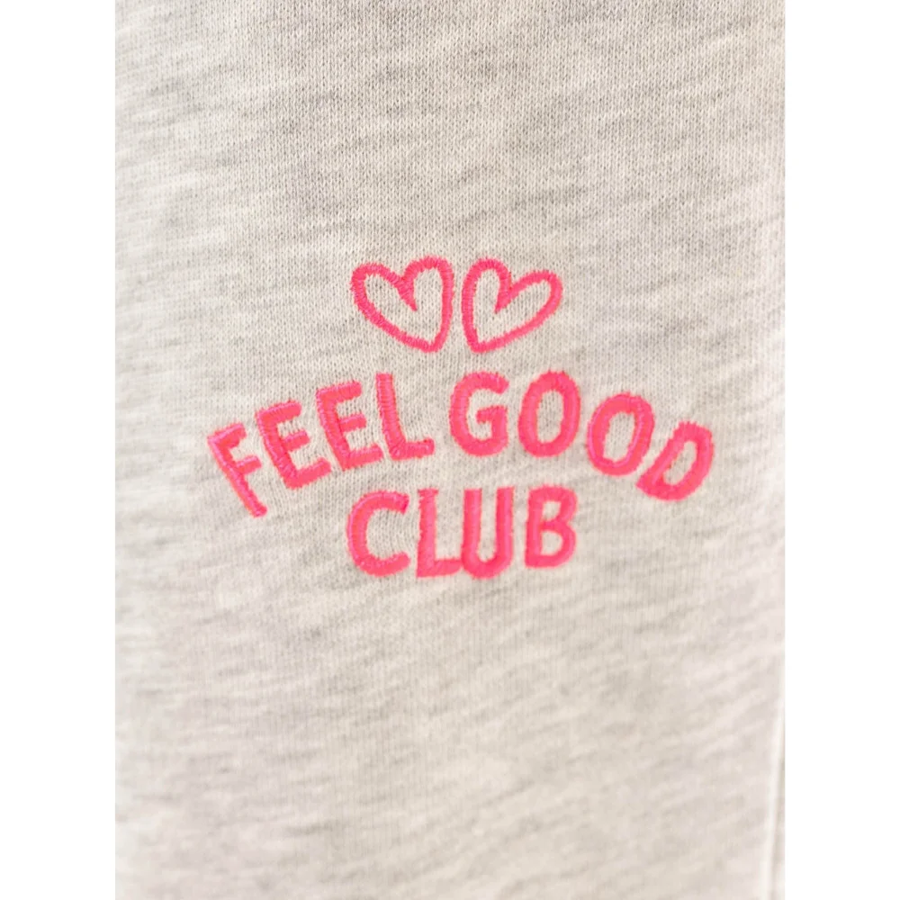 Zwillingsherz Sweathose Feel Good Club Farbe Hellgrau – Bild 4